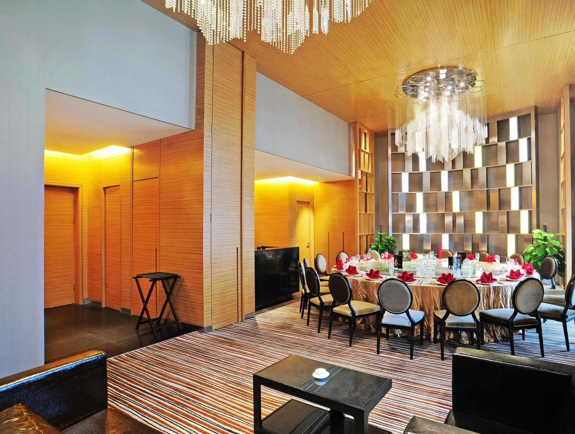 Aloft Zhengzhou Shangjie Exterior photo